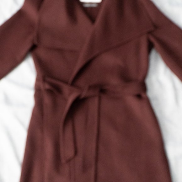 Handmade Wool Women's Dress Coat - Picture 4 of 9